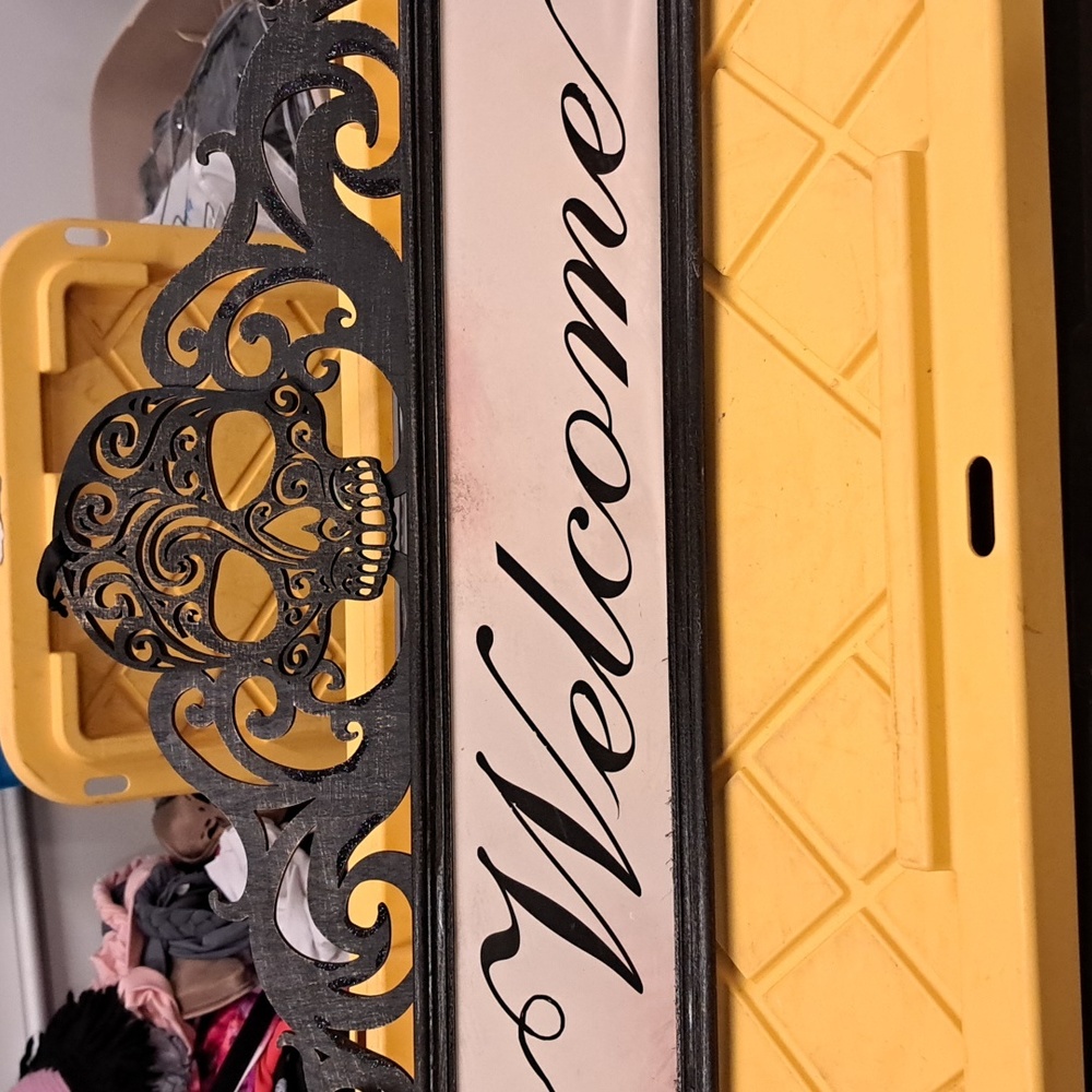 COPY - Skull wooden welcome sign